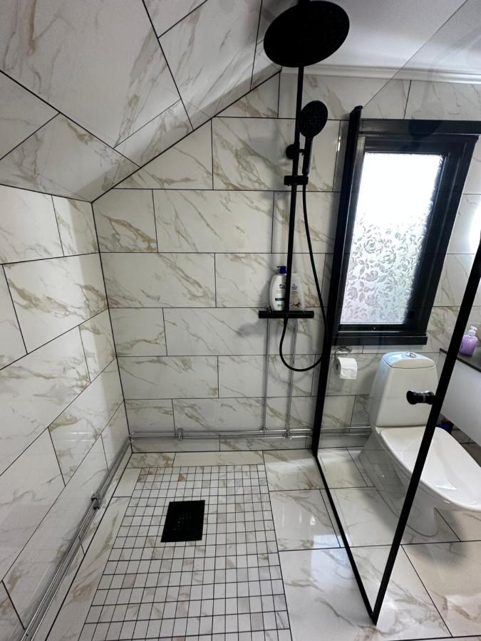 Luxurious Apartment Near Citycenter Borås Εξωτερικό φωτογραφία